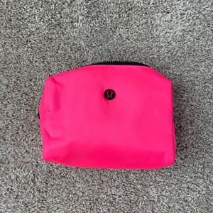 Lululemon pouch, 2.5L